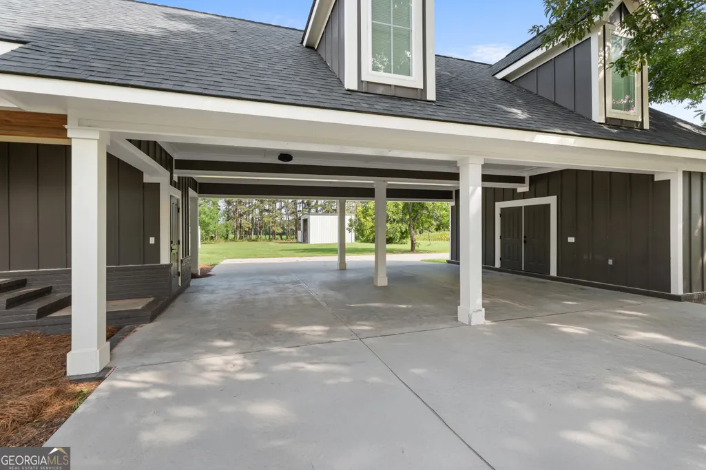 Listing Thumbnail Image 56