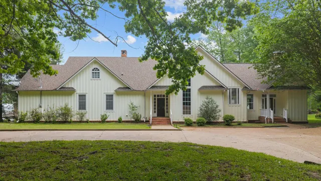 Popular Spring Crk Cc Real Estate