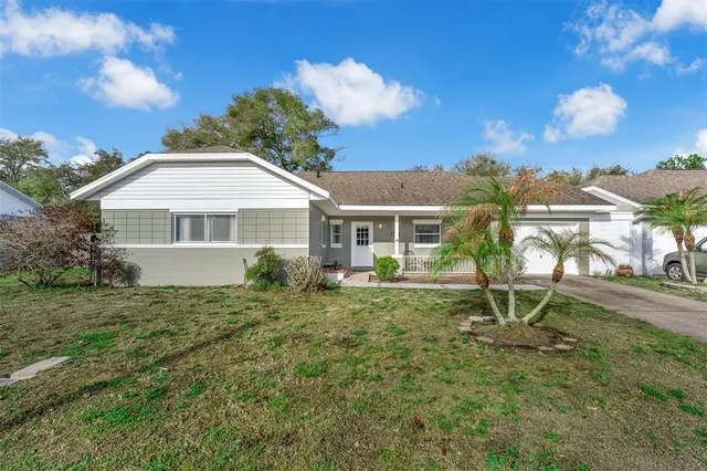 Popular VILLAGES SOUTHPORT PH 01C Real Estate