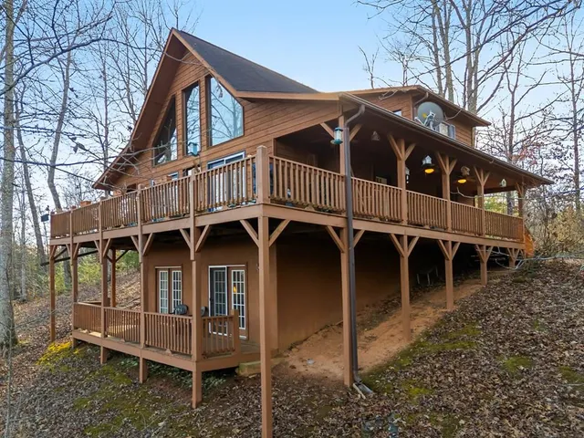 Popular North Oak Estates Real Estate