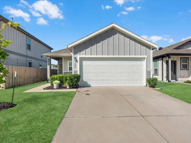 Popular Windrow Real Estate