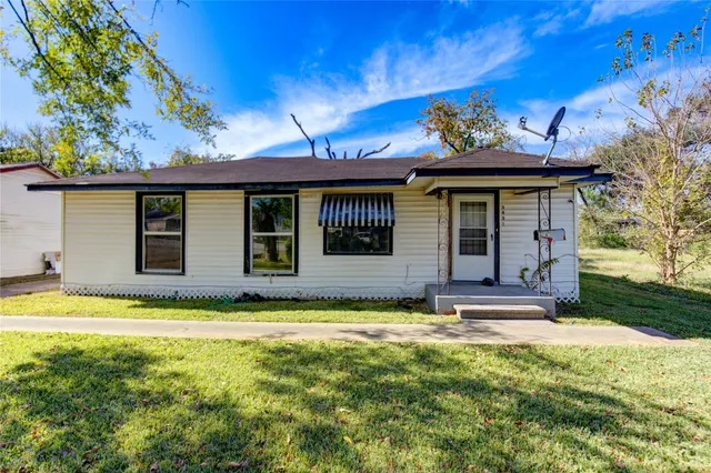 Popular Collinswood Sec 02 Real Estate