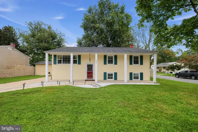 Expensive Ferndale Farms Real Estate