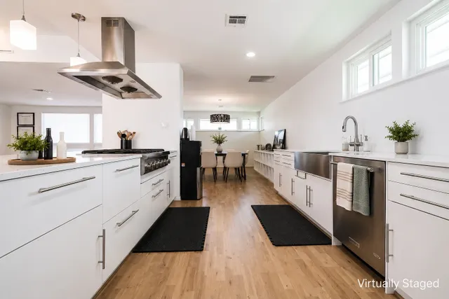 Popular Marilyn Estates Sec 07 Real Estate