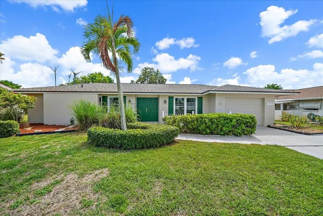 Cheap VILLAGE GREEN OF BRADENTON Real Estate