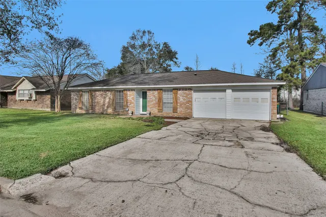 Cheap Pine Crest 01 Real Estate