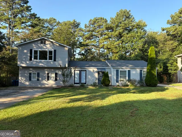 Popular First Manor North Real Estate