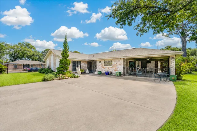 Expensive Lazy Spring Acres Real Estate