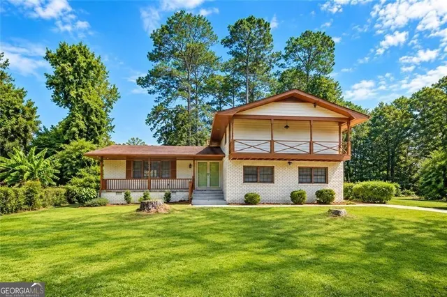 Expensive Pine View Manor Real Estate