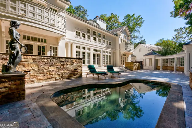 Expensive FOUR SEASONS Real Estate