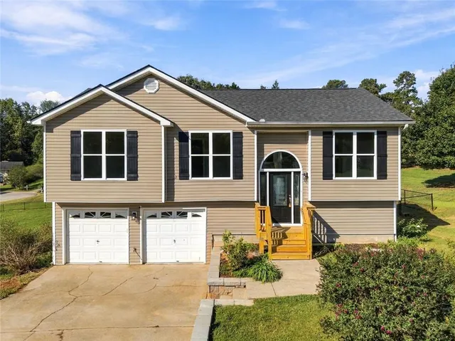 Popular REED LANDING Real Estate