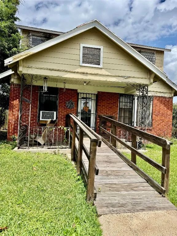 Cheap Pineview Place Real Estate