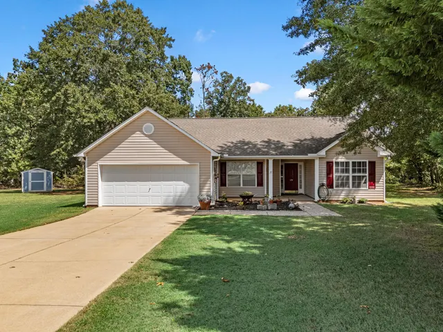 Popular Lockland Place Real Estate