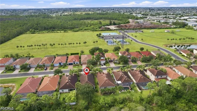Cheap CORAL LAKES Real Estate