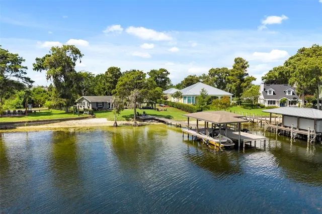 Popular LAKE SHEEN RESERVE Real Estate