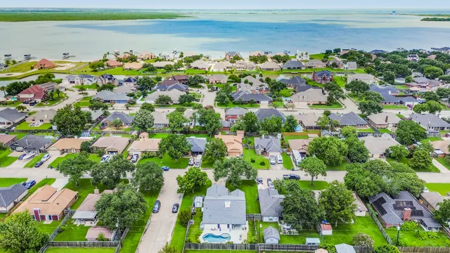 Popular Tiffany Park Real Estate