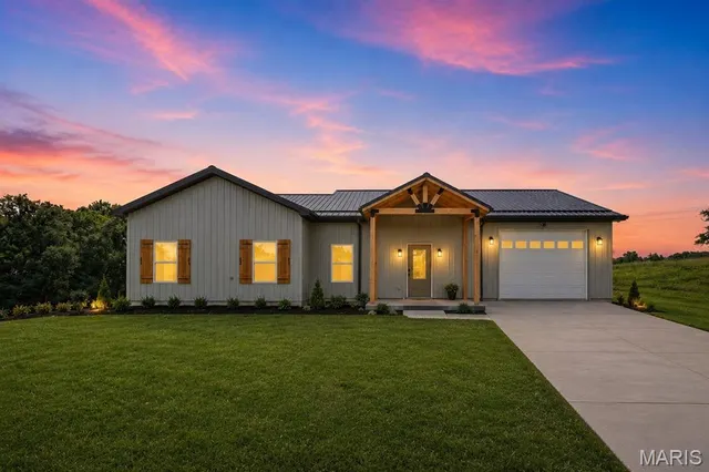 Popular Monroe City R-1 Real Estate