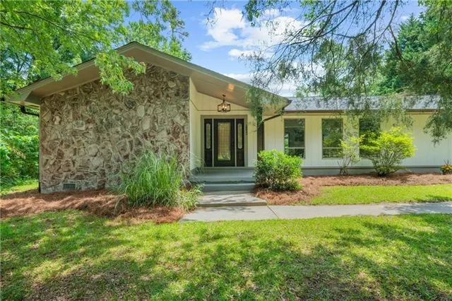 Popular Snellville North Real Estate