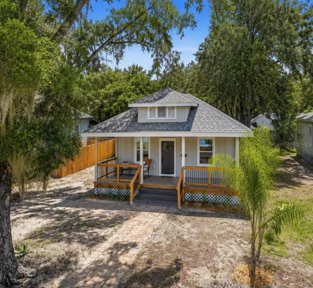 Popular ARLINGTON HEIGHTS Real Estate