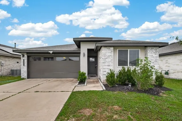 Cheap Lakeview Retreat Real Estate