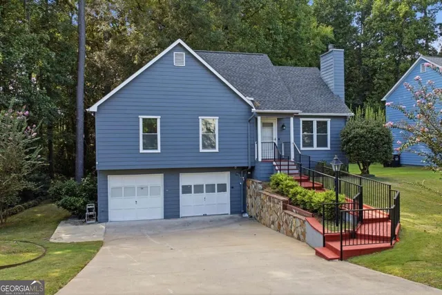 Cheap Apache Woods Real Estate