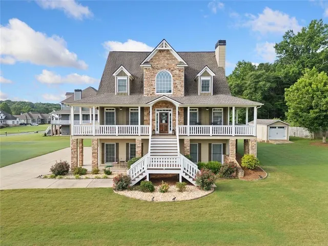 Popular Shaw Woods Real Estate