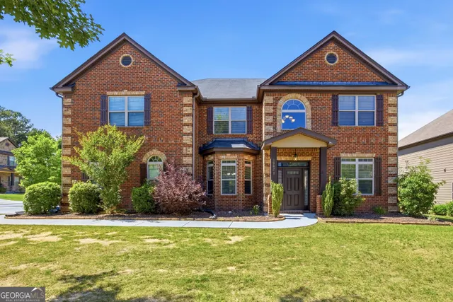 Popular AUSTIN COMMON Real Estate