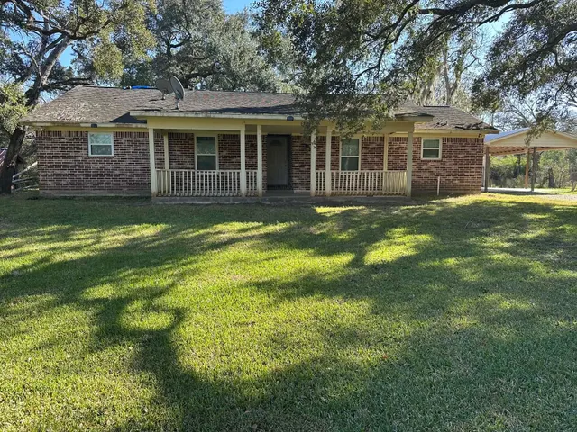Popular Grande Oaks Real Estate