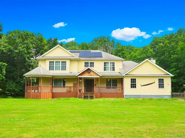 Popular Howells Real Estate