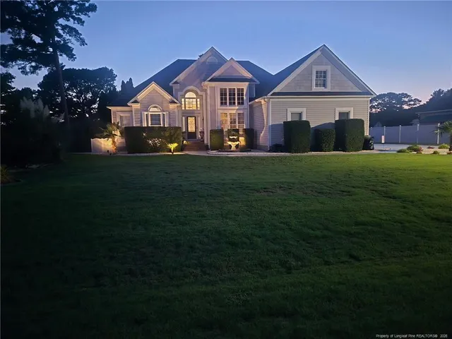 Popular Baywood Real Estate
