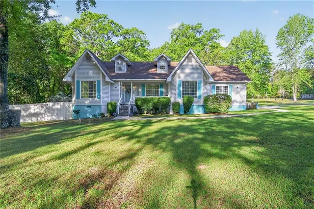 Popular Beaver Oaks Real Estate