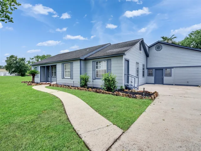 Popular Smith C Real Estate