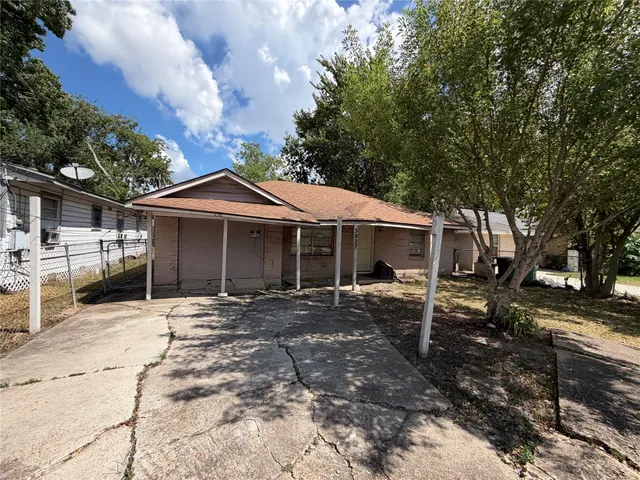 Cheap Southlawn Real Estate