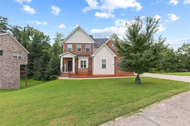 Popular Stonewall Manor Real Estate