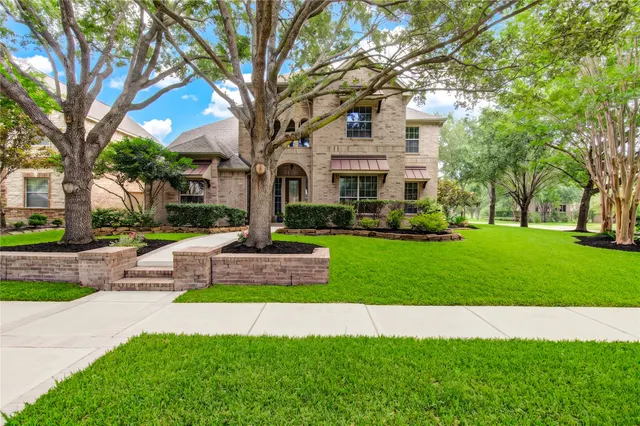 Popular Shores Real Estate