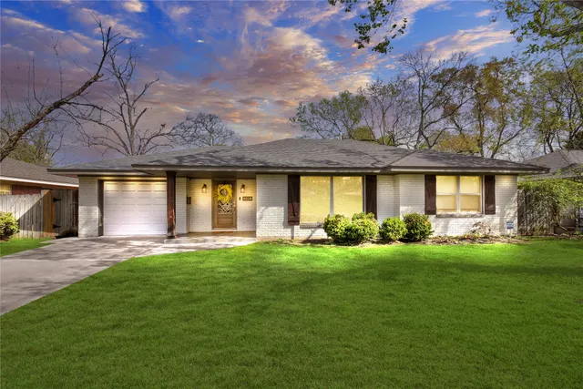 Popular Robindell Sec 02 Real Estate