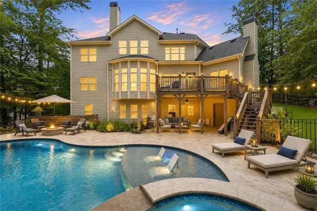 Popular Eagles Crest Real Estate
