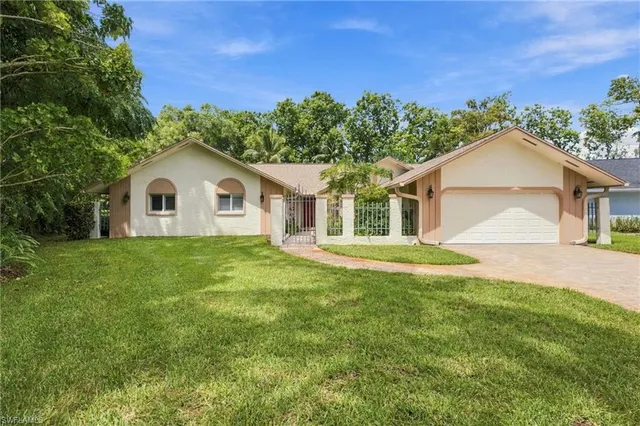 Cheap KINGS LAKE Real Estate