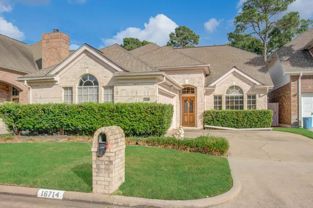 Popular Champion Forest Sec 09 Real Estate