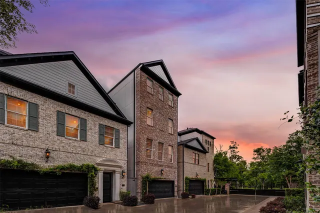 Popular Clay Estate Real Estate