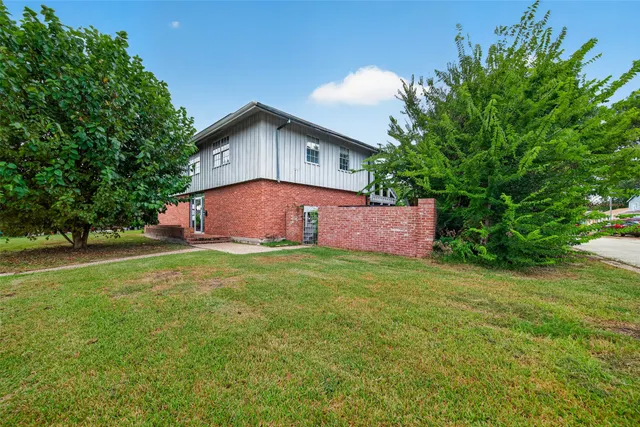 Popular Britton-Cravens Sec 03 Real Estate