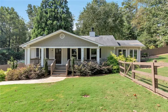 Popular Lanier Country Club Estates Real Estate