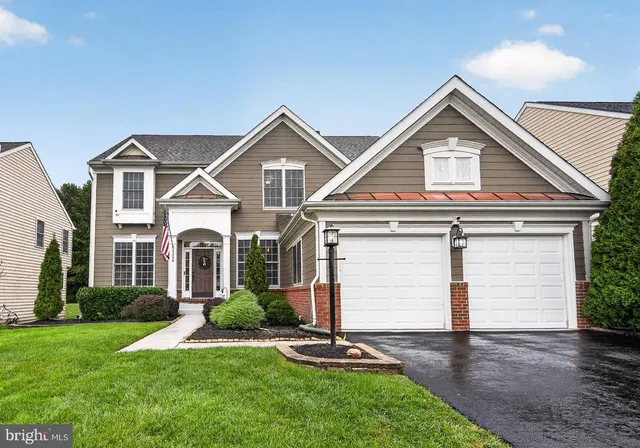 Expensive Coles Run Manor Real Estate