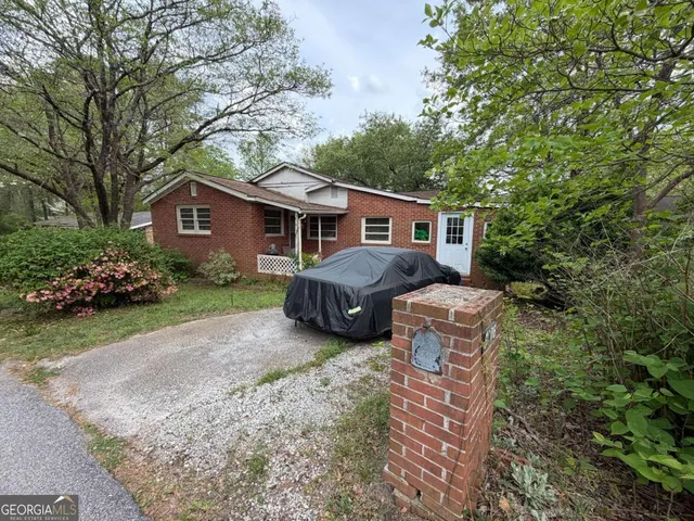 Popular Old Hammond Way Real Estate