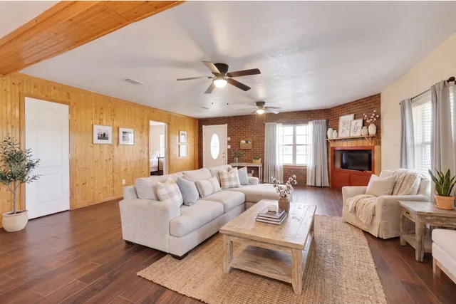 Popular Gulf View Acres Real Estate