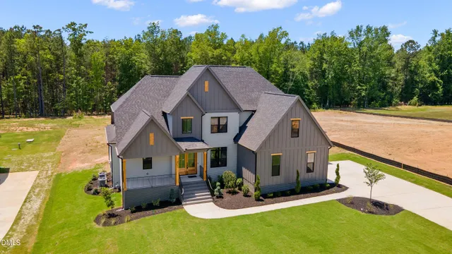 Popular Aubrie Place Real Estate