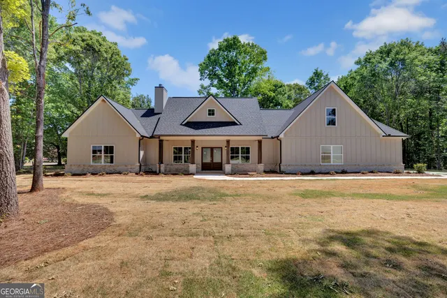 Popular Oakridge Real Estate