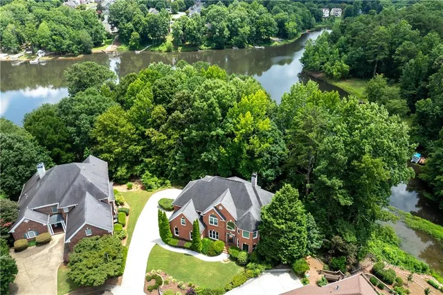 Popular Chadwick Lake Real Estate