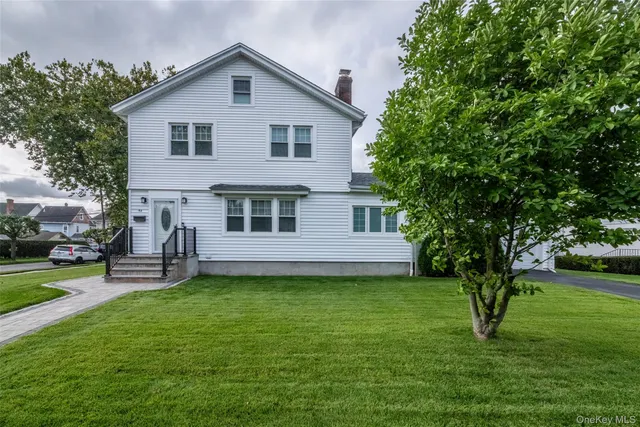 Popular Sycamore Park Real Estate
