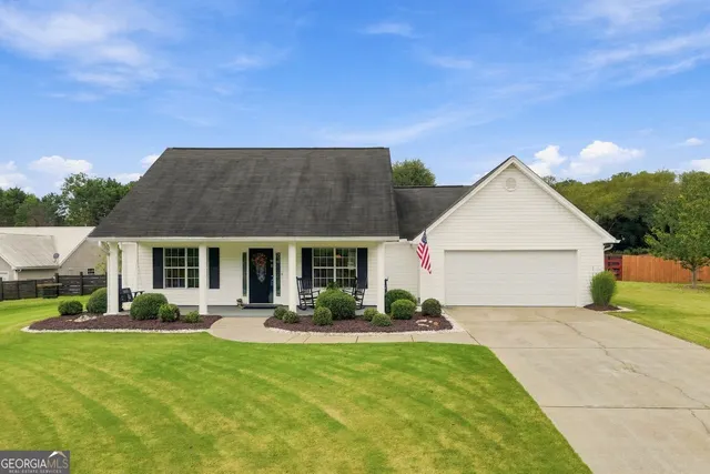 Popular Castleberry Farms Real Estate